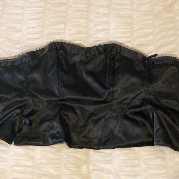 Floral Bustier WHBM size 6 - Picture 4 of 5